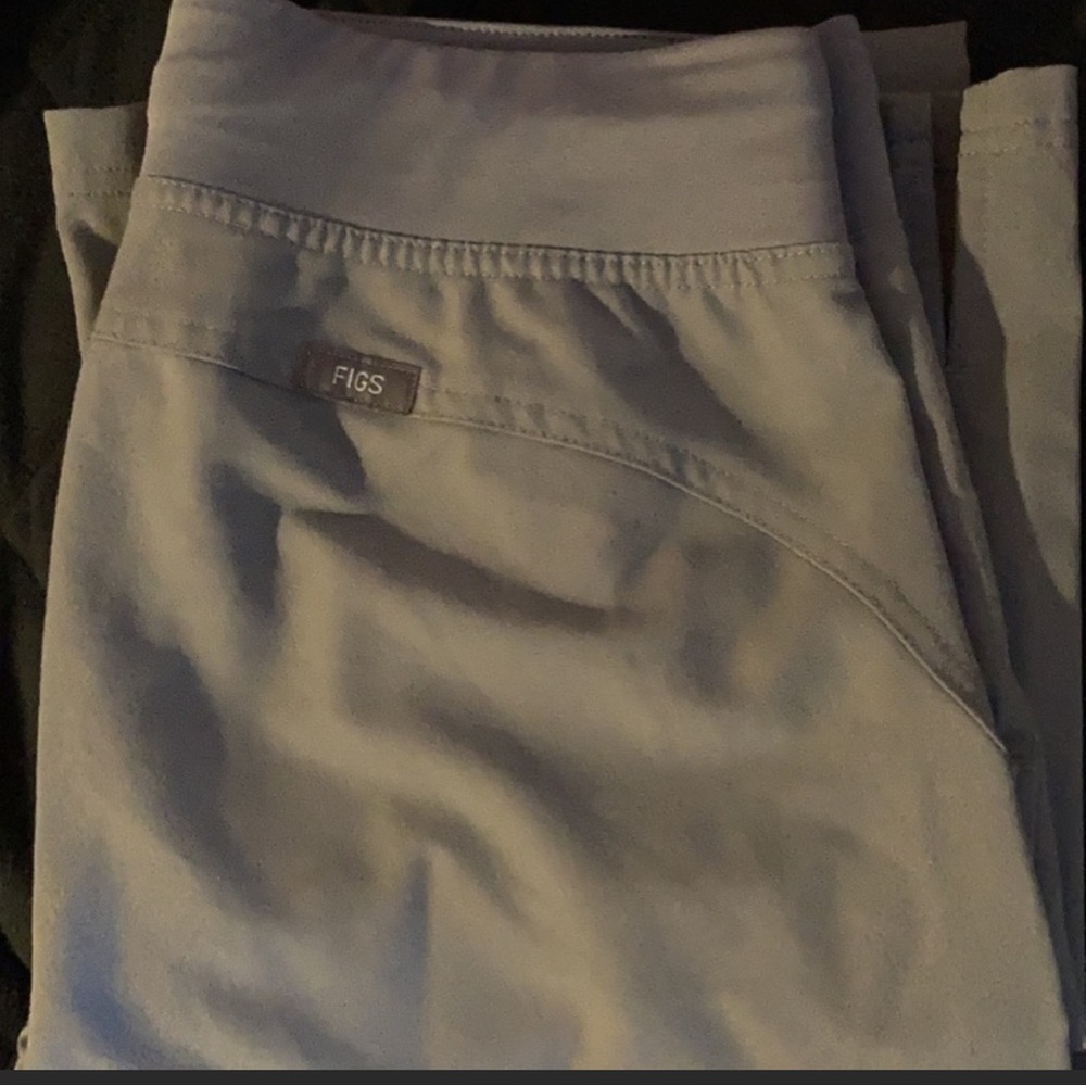 Figs scrubs